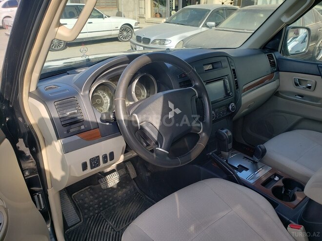 Mitsubishi Pajero 2007, 288,000 km - 3.0 л - Bakı