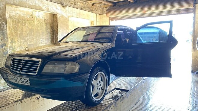 Mercedes C 180 1995, 386,000 km - 2.0 л - Masallı