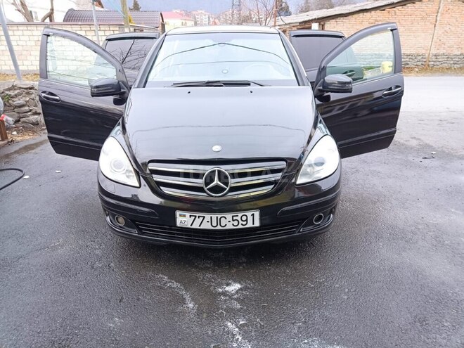 Mercedes B 170 2006, 275,000 km - 1.7 l - Zaqatala