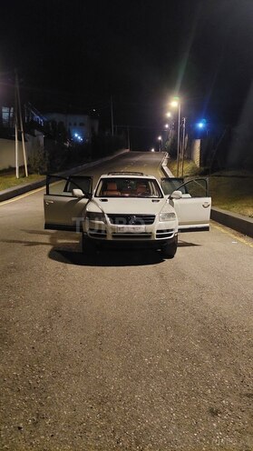 Volkswagen Touareg 2005, 327,000 km - 3.2 л - Quba
