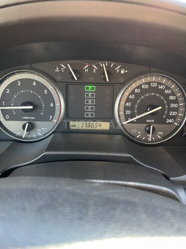 Toyota Land Cruiser 2010, 179,000 km - 4.0 л - Şirvan