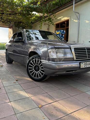 Mercedes E 230 1991, 390,000 km - 2.3 l - Şəmkir