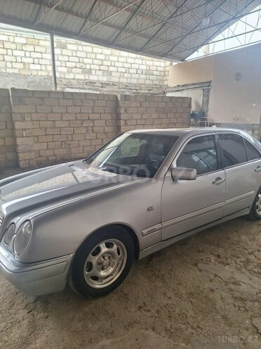 Mercedes E 230 1996, 641,359 km - 2.3 l - Gəncə
