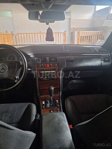 Mercedes E 230 1996, 641,359 km - 2.3 l - Gəncə