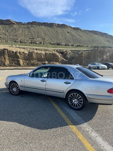 Mercedes E 200 1998, 304,044 km - 2.0 л - Bakı