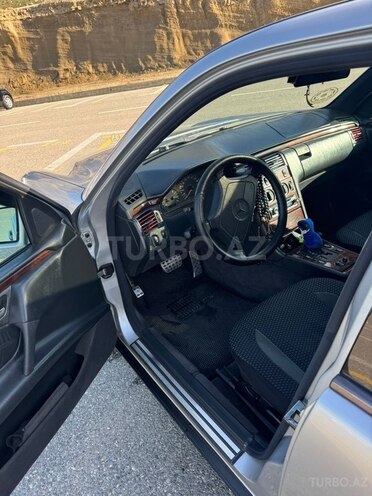 Mercedes E 200 1998, 304,044 km - 2.0 л - Bakı