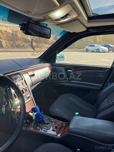 Mercedes E 200 1998, 304,044 km - 2.0 л - Bakı