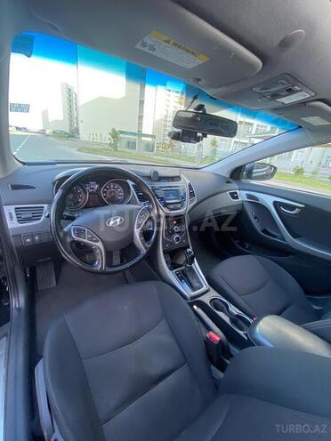 Hyundai Elantra 2015, 214,000 km - 1.8 л - Bakı