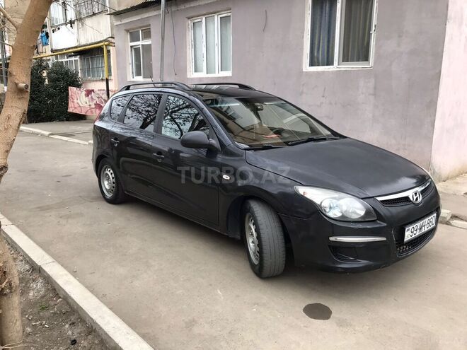 Hyundai i30 2009, 300,000 km - 1.6 л - Gəncə