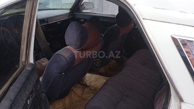 GAZ 24-10 1990, 99,999 km - 2.4 л - Tovuz