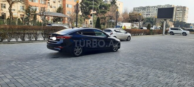 Hyundai Elantra 2018, 62,000 km - 2.0 л - Bakı
