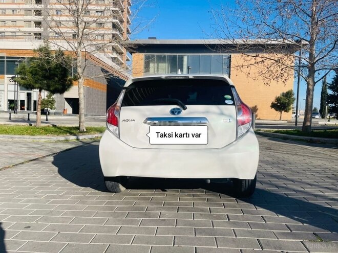 Toyota Aqua 2016, 120,000 km - 1.5 л - Bakı