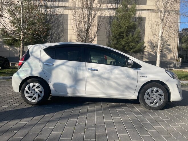 Toyota Aqua 2016, 120,000 km - 1.5 л - Bakı