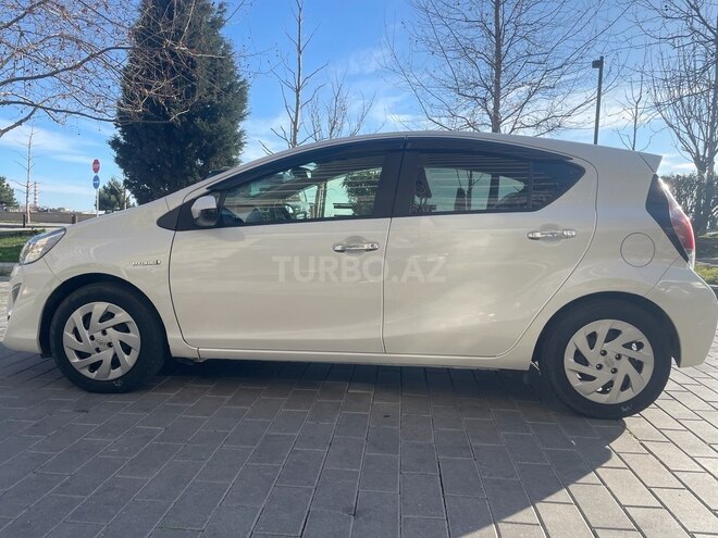 Toyota Aqua 2016, 120,000 km - 1.5 л - Bakı