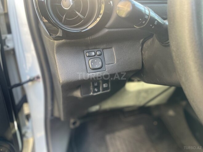 Toyota Aqua 2016, 120,000 km - 1.5 л - Bakı