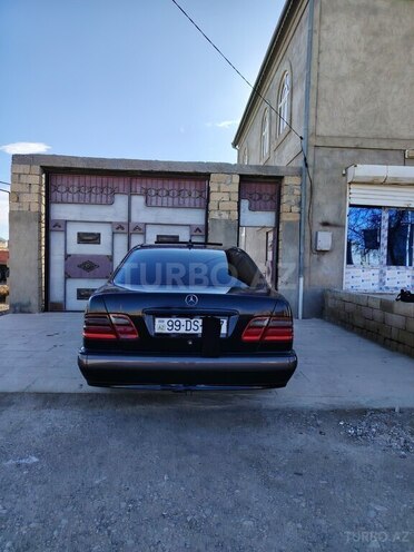 Mercedes E 220 d 2001, 480,000 km - 2.2 l - Bakı