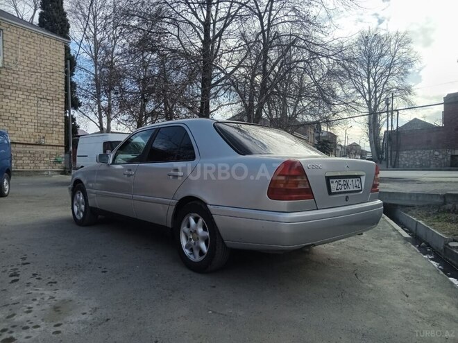 Mercedes C 220 1994, 280,000 km - 2.2 l - Gəncə