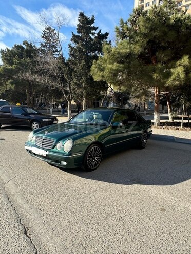 Mercedes E 220 d 2000, 410,359 km - 2.2 l - Sumqayıt