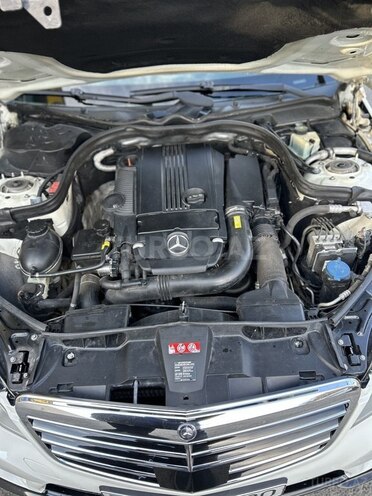 Mercedes E 200 2011, 233 km - 1.8 l - Bakı