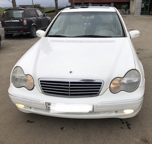 Mercedes C 240 2002, 421,410 km - 2.4 l - Masallı
