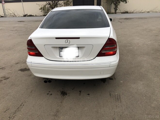 Mercedes C 240 2002, 421,410 km - 2.4 l - Masallı