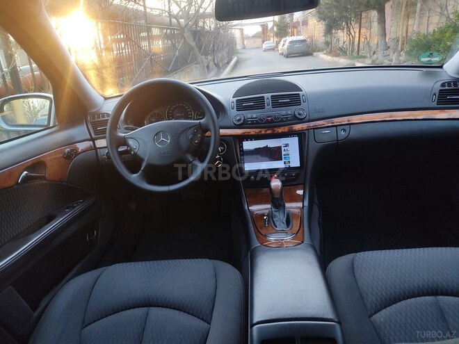 Mercedes E 240 2004, 180,000 km - 2.6 l - Bakı