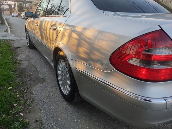 Mercedes E 240 2004, 180,000 km - 2.6 l - Bakı