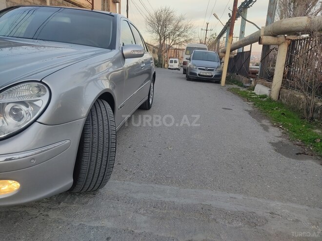 Mercedes E 240 2004, 180,000 km - 2.6 l - Bakı