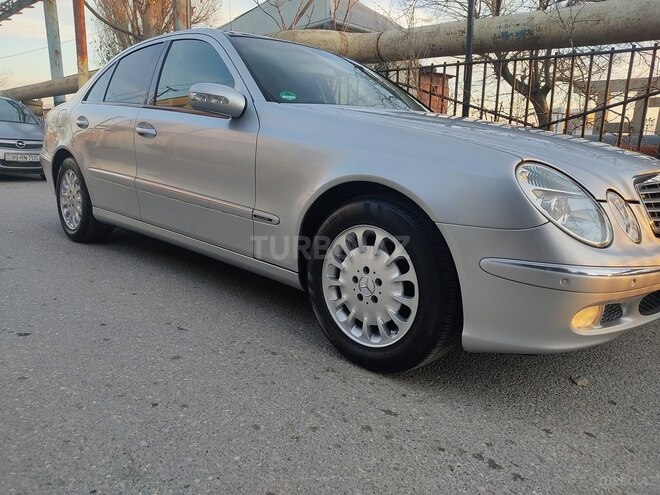 Mercedes E 240 2004, 180,000 km - 2.6 l - Bakı