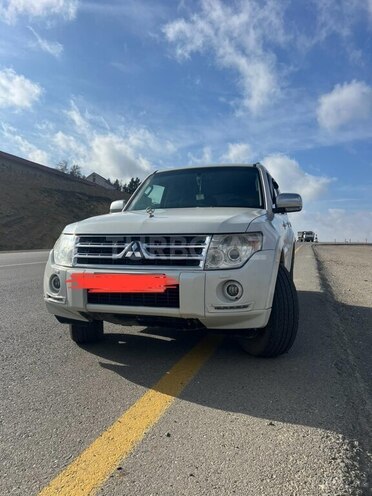 Mitsubishi Pajero 2010, 435,000 km - 3.5 л - Bakı