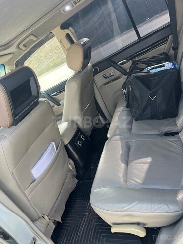 Mitsubishi Pajero 2010, 435,000 km - 3.5 л - Bakı