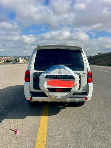 Mitsubishi Pajero 2010, 435,000 km - 3.5 л - Bakı