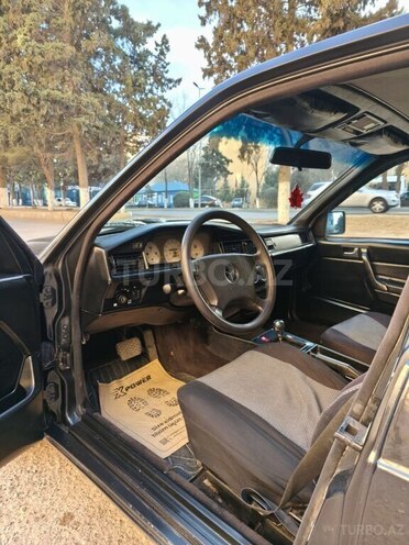 Mercedes 190 1993, 365,417 km - 2.0 л - Sumqayıt