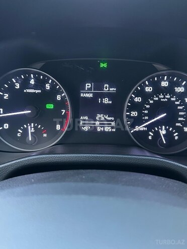 Hyundai Elantra 2017, 103,296 km - 2.0 l - Bakı