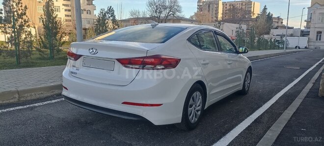 Hyundai Elantra 2016, 93,500 km - 2.0 l - Bakı