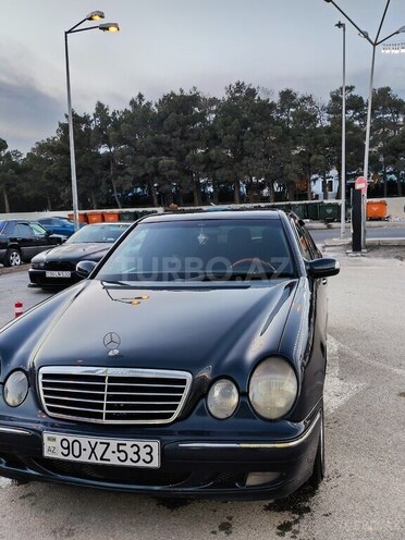 Mercedes E 220 d 2001, 449,000 km - 2.2 l - Bakı