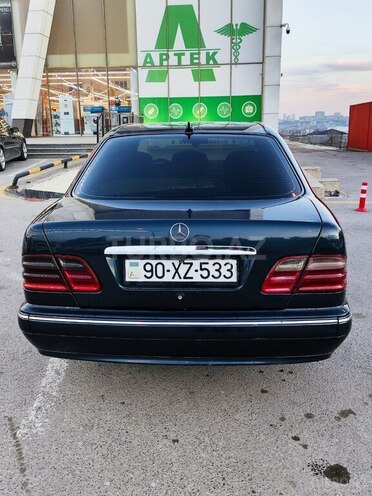 Mercedes E 220 d 2001, 449,000 km - 2.2 l - Bakı