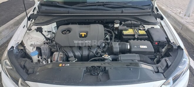 Hyundai Elantra 2016, 93,500 km - 2.0 l - Bakı