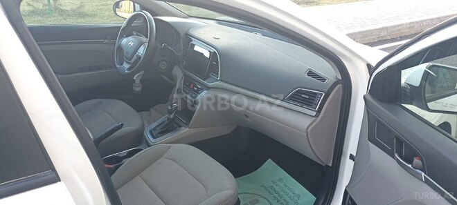 Hyundai Elantra 2016, 93,500 km - 2.0 l - Bakı