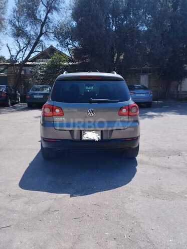 Volkswagen Tiguan 2008, 220,000 km - 2.0 l - Bakı