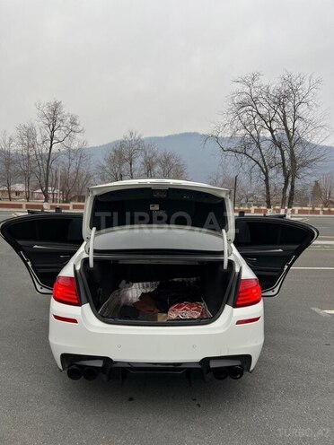 BMW 528 2014, 240,000 km - 2.0 l - Zaqatala