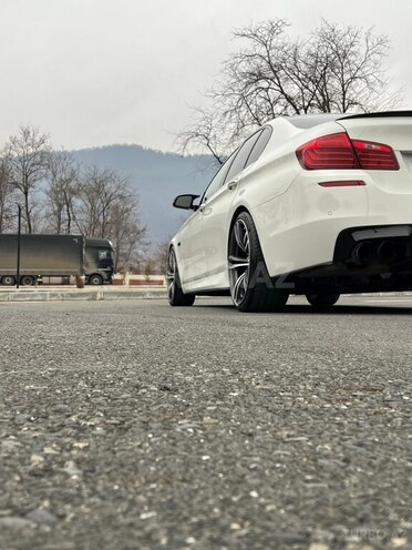 BMW 528 2014, 240,000 km - 2.0 l - Zaqatala
