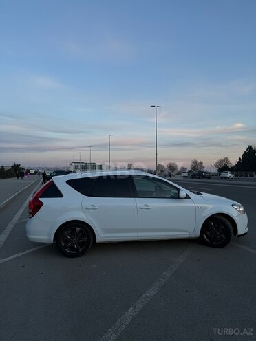Kia Ceed 2011, 370,333 km - 1.6 l - Bakı