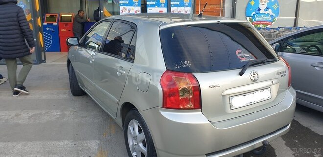Toyota Corolla 2006, 233,000 km - 1.4 l - Bakı