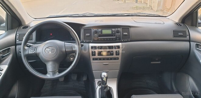 Toyota Corolla 2006, 233,000 km - 1.4 l - Bakı