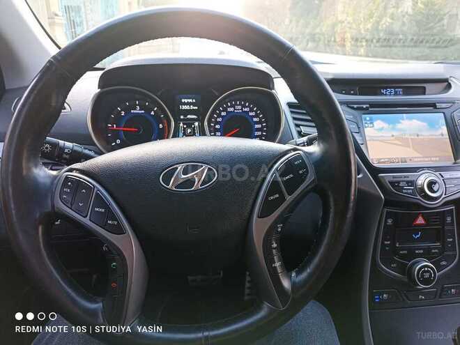 Hyundai Avante 2015, 118,800 km - 1.6 л - Bakı