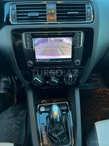 Volkswagen Jetta 2016, 188,000 km - 1.8 л - Bakı