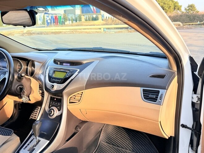 Hyundai Elantra 2011, 244,000 km - 1.8 l - Bakı