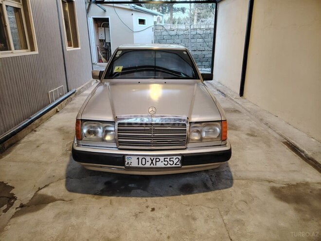 Mercedes E 200 1991, 450,000 km - 2.0 l - Bakı