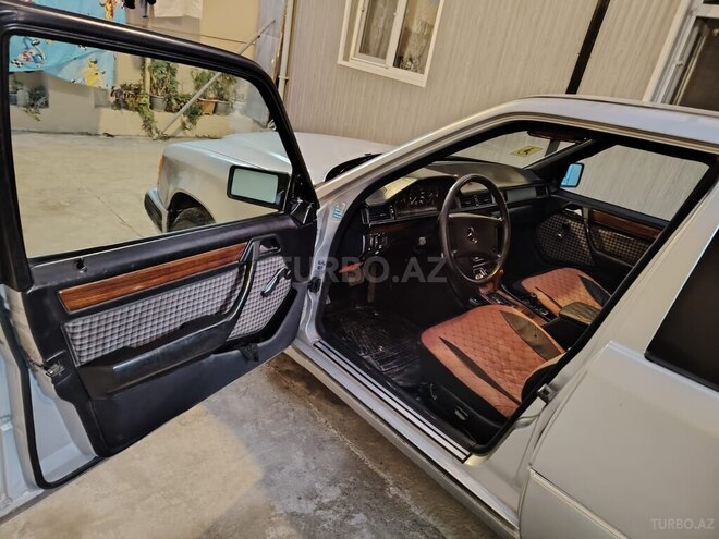 Mercedes E 200 1991, 450,000 km - 2.0 l - Bakı